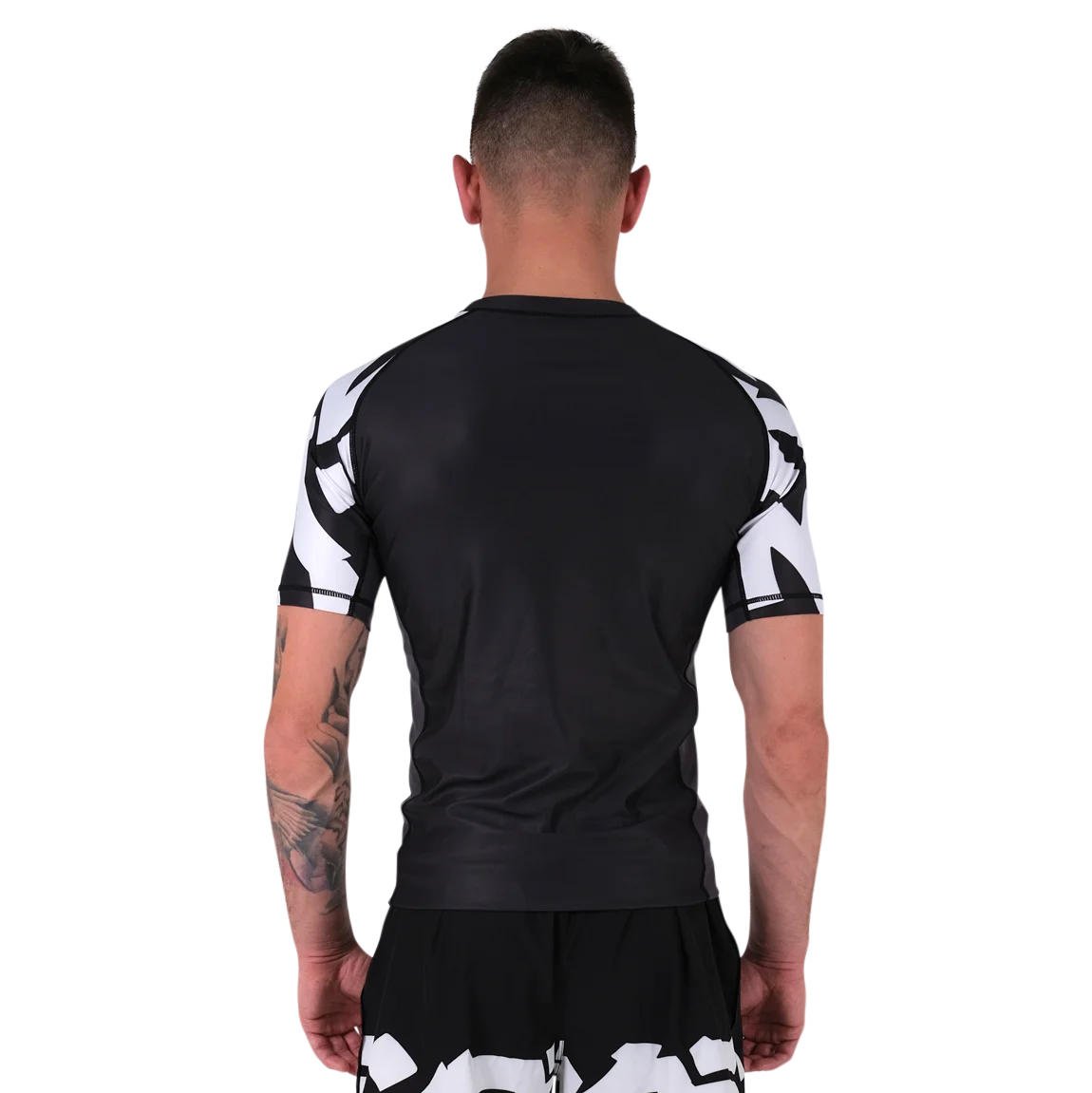 BAKA RASHGUARD