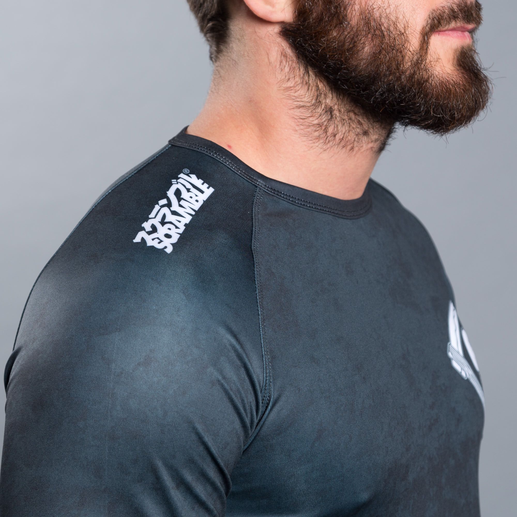 SCRAMBLE STRONG BEARD RASHGUARD